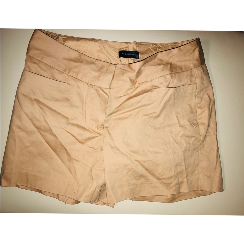 Limited Women’s Khaki Very Short